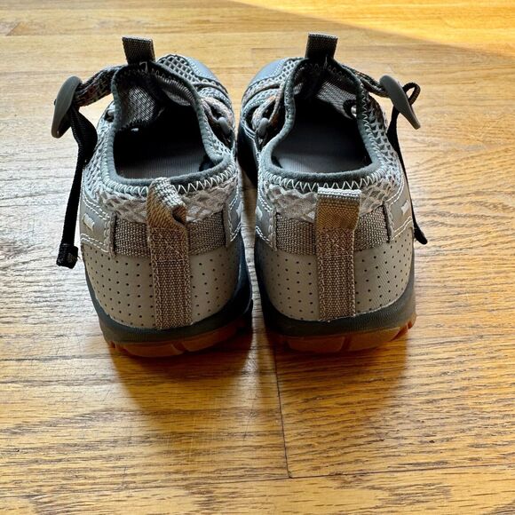 NEW Chaco Odyssey sports sandals big kids size 6 gray mesh waterproof closed toe - Picture 4 of 8